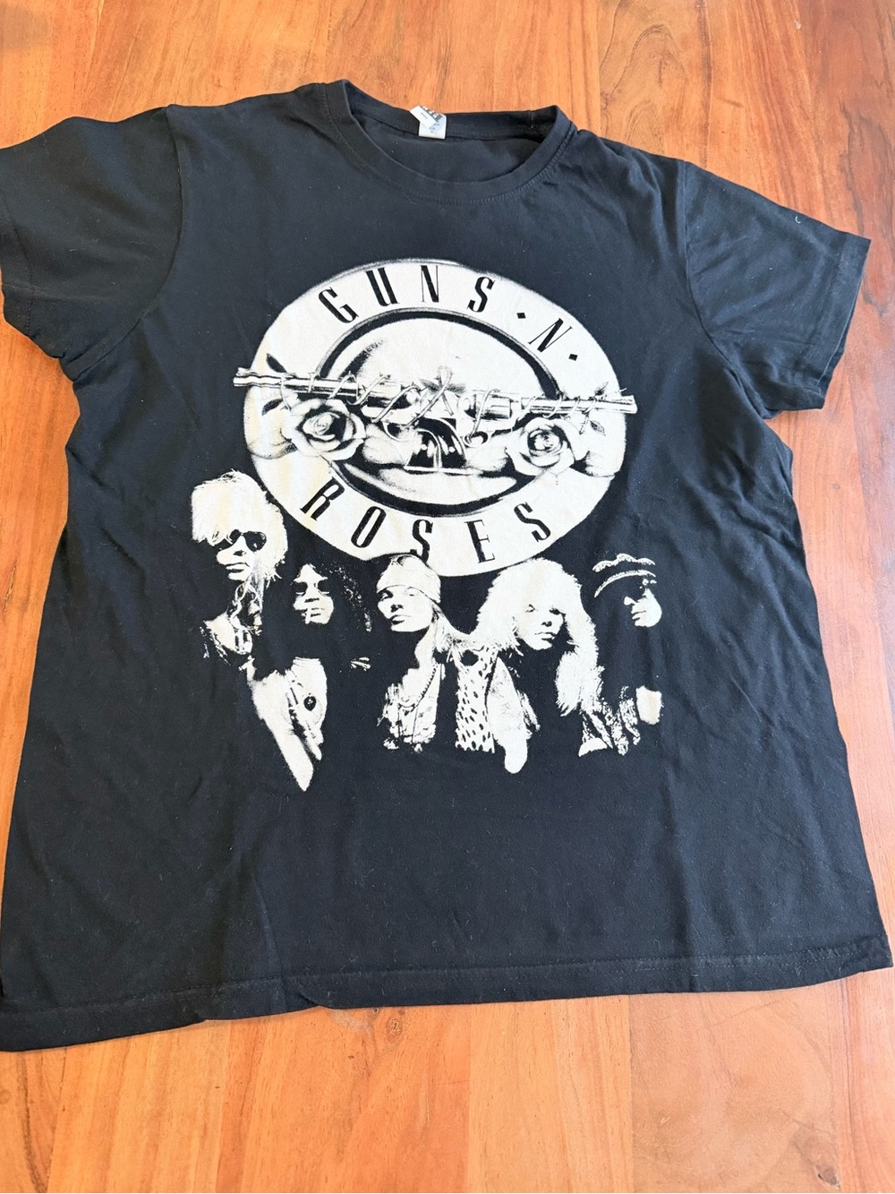 Graphic black cotton Guns N' Roses rock Band Tee size S going out